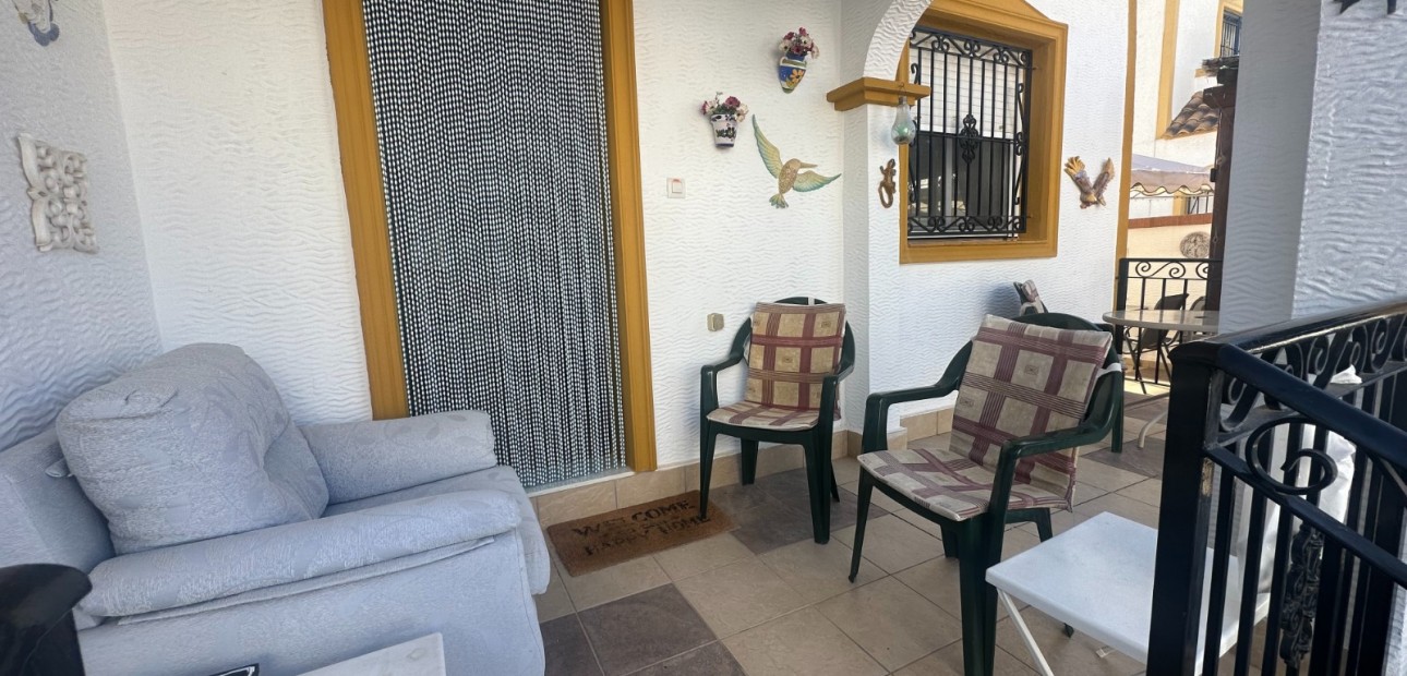 Herverkoop - Herenhuis -
Orihuela - Entre Naranjos Vistabella