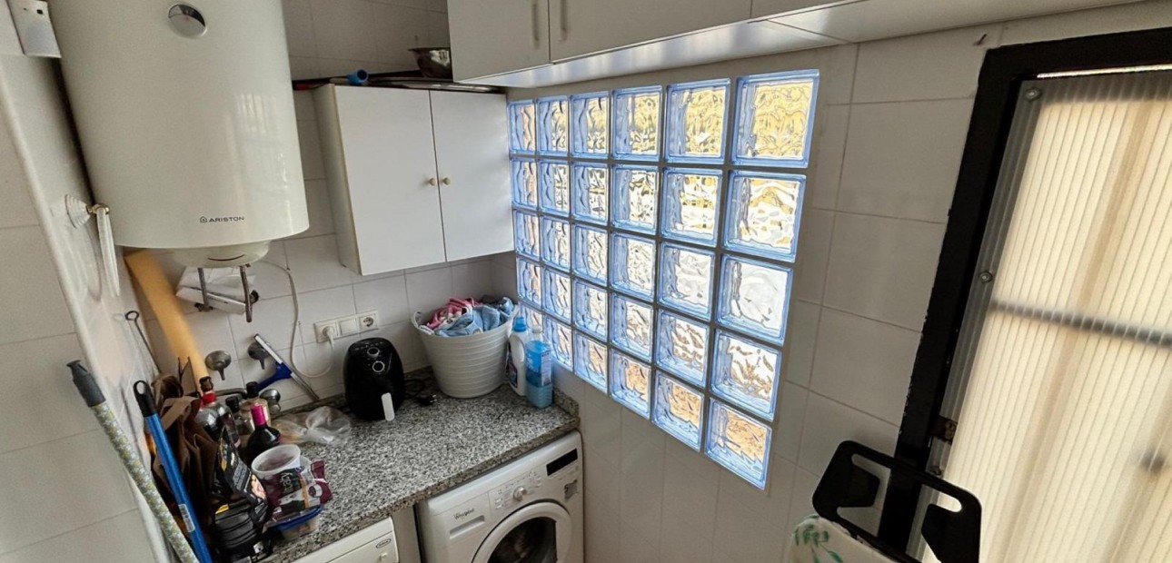 Herverkoop - Villa -
Algorfa - Costa blanca sur