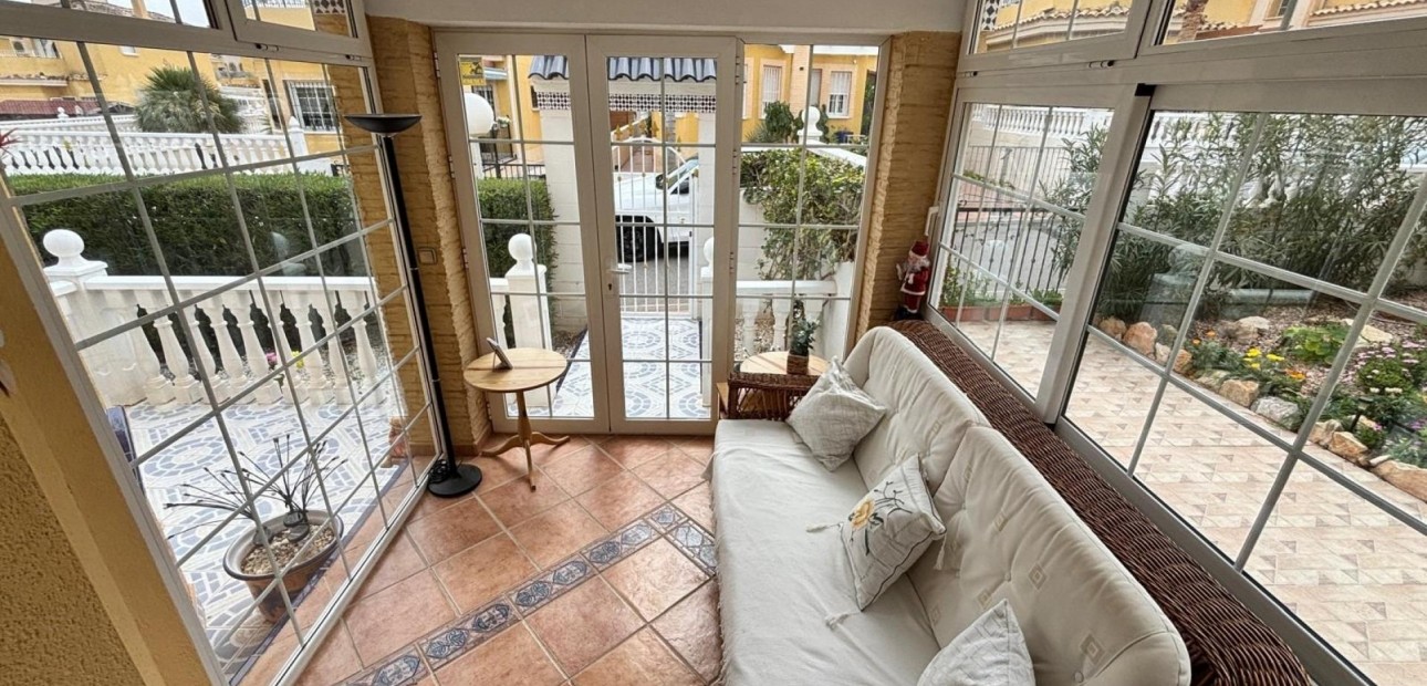 Herverkoop - Villa -
Algorfa - Costa blanca sur