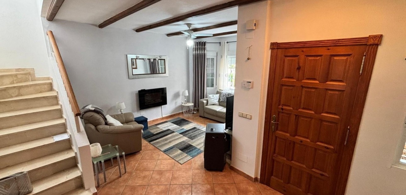 Herverkoop - Villa -
Algorfa - Costa blanca sur