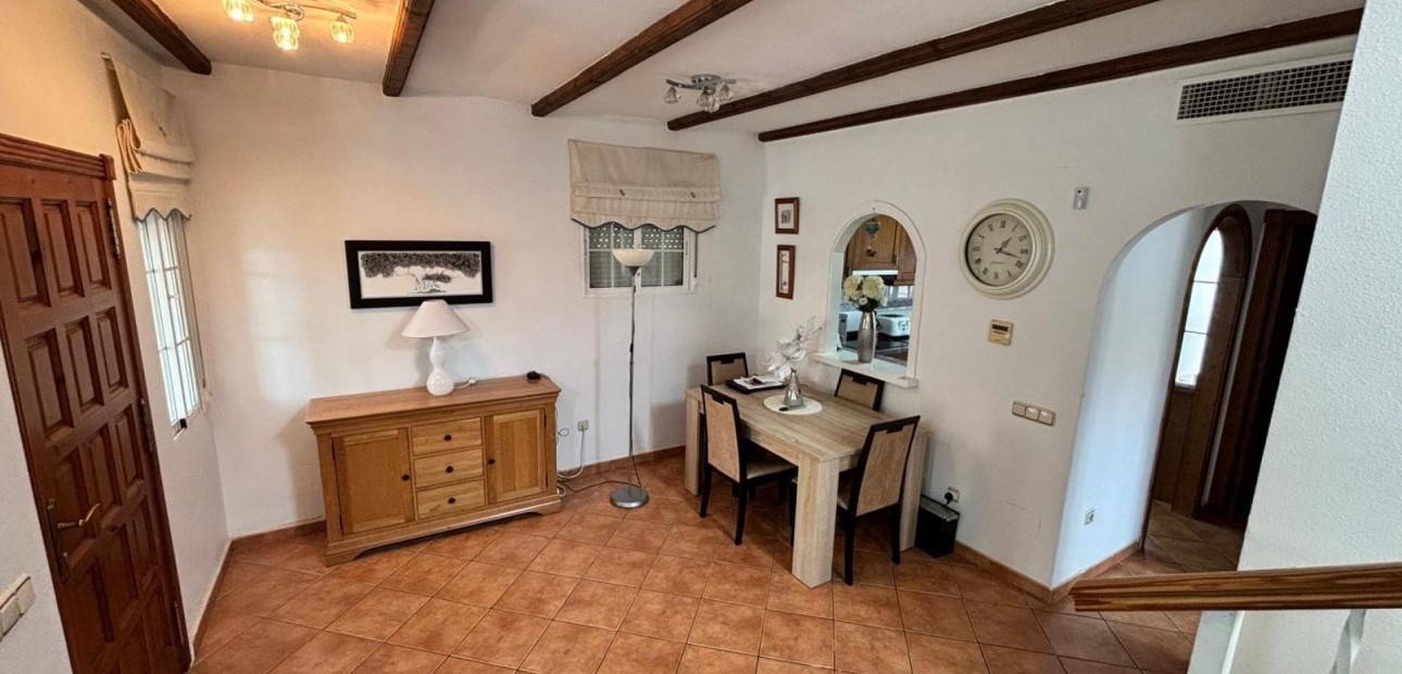Herverkoop - Villa -
Algorfa - Costa blanca sur