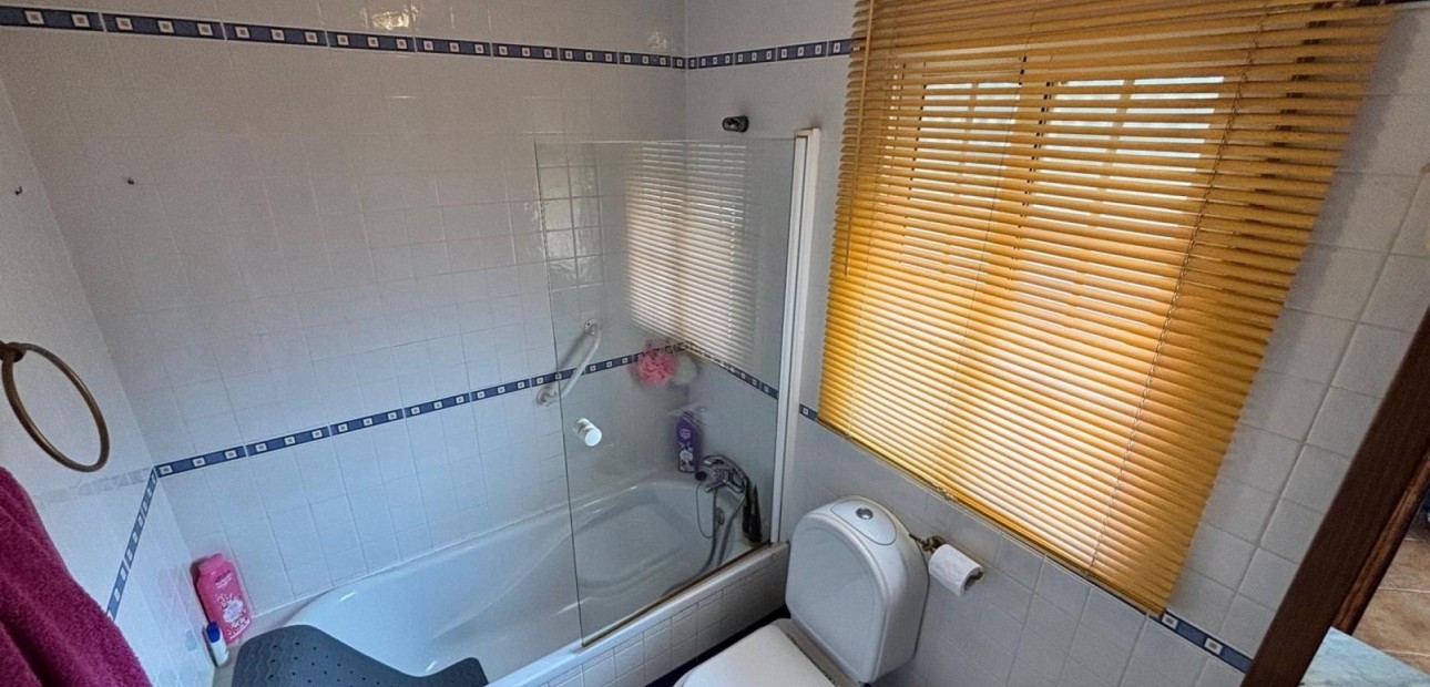 Herverkoop - Villa -
Algorfa - Costa blanca sur