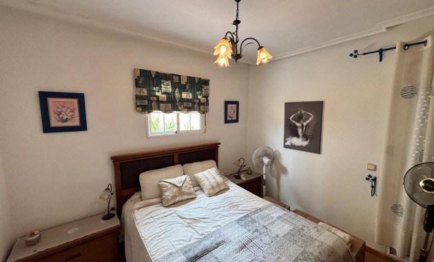 Herverkoop - Villa -
Algorfa - Costa blanca sur