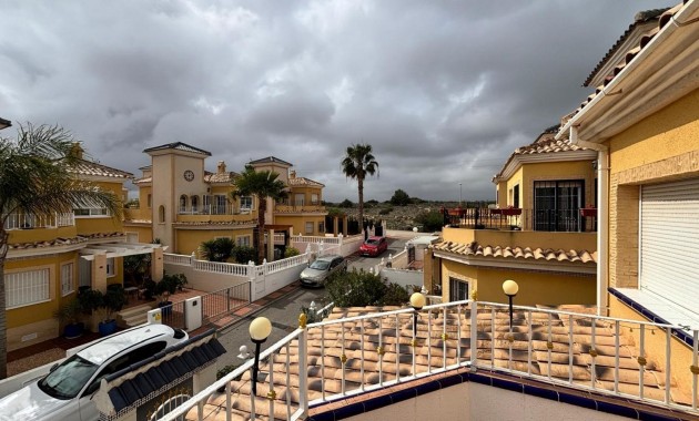 Herverkoop - Villa -
Algorfa - Costa blanca sur