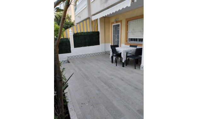 Venta - Apartamento / piso -
Torrevieja - Torreblanca