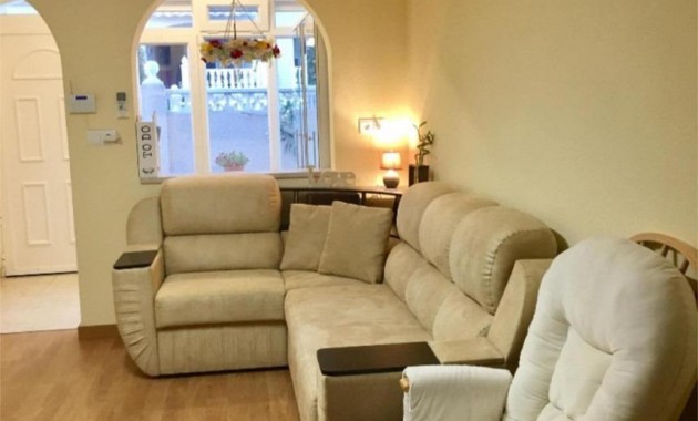 Sale - Bungalow -
Torrevieja - Torrejón