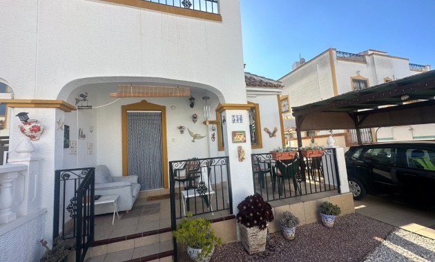Herverkoop - Herenhuis -
Orihuela - Entre Naranjos Vistabella