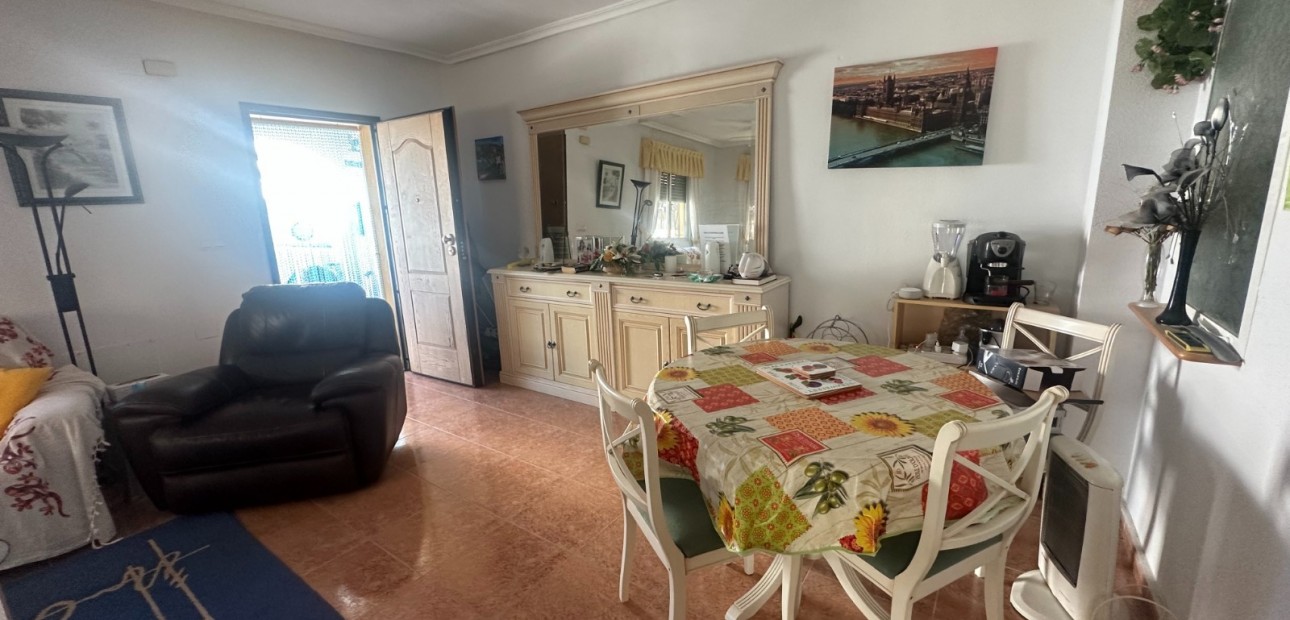 Herverkoop - Herenhuis -
Orihuela - Entre Naranjos Vistabella