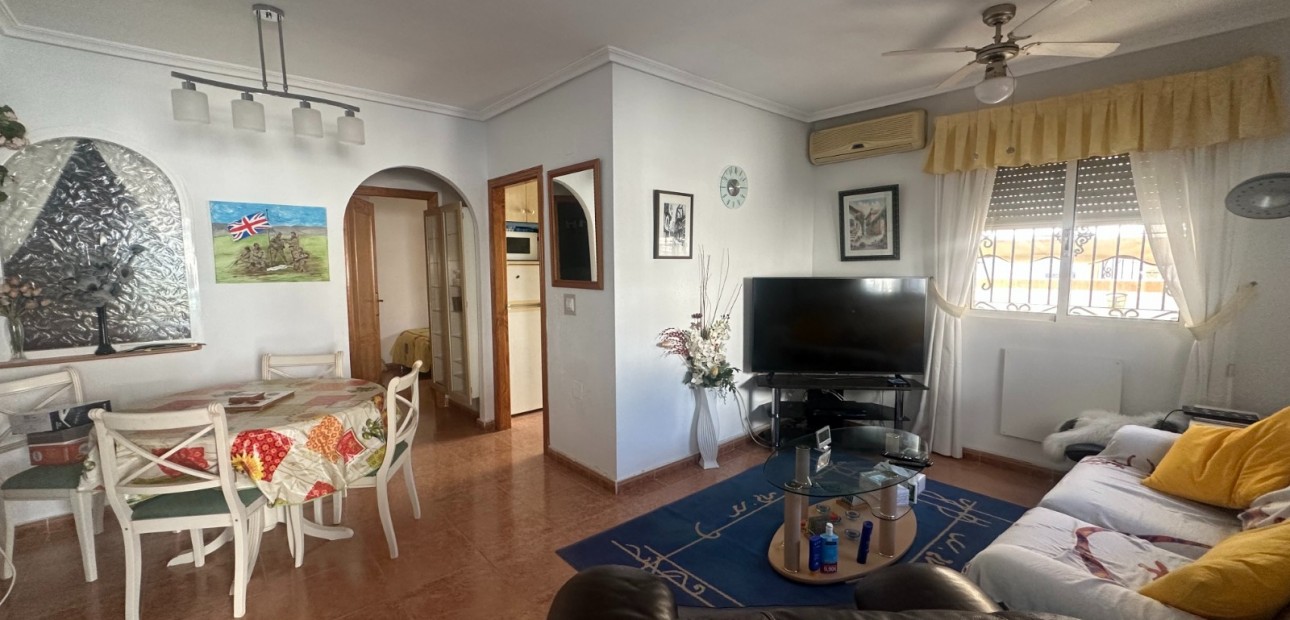 Herverkoop - Herenhuis -
Orihuela - Entre Naranjos Vistabella