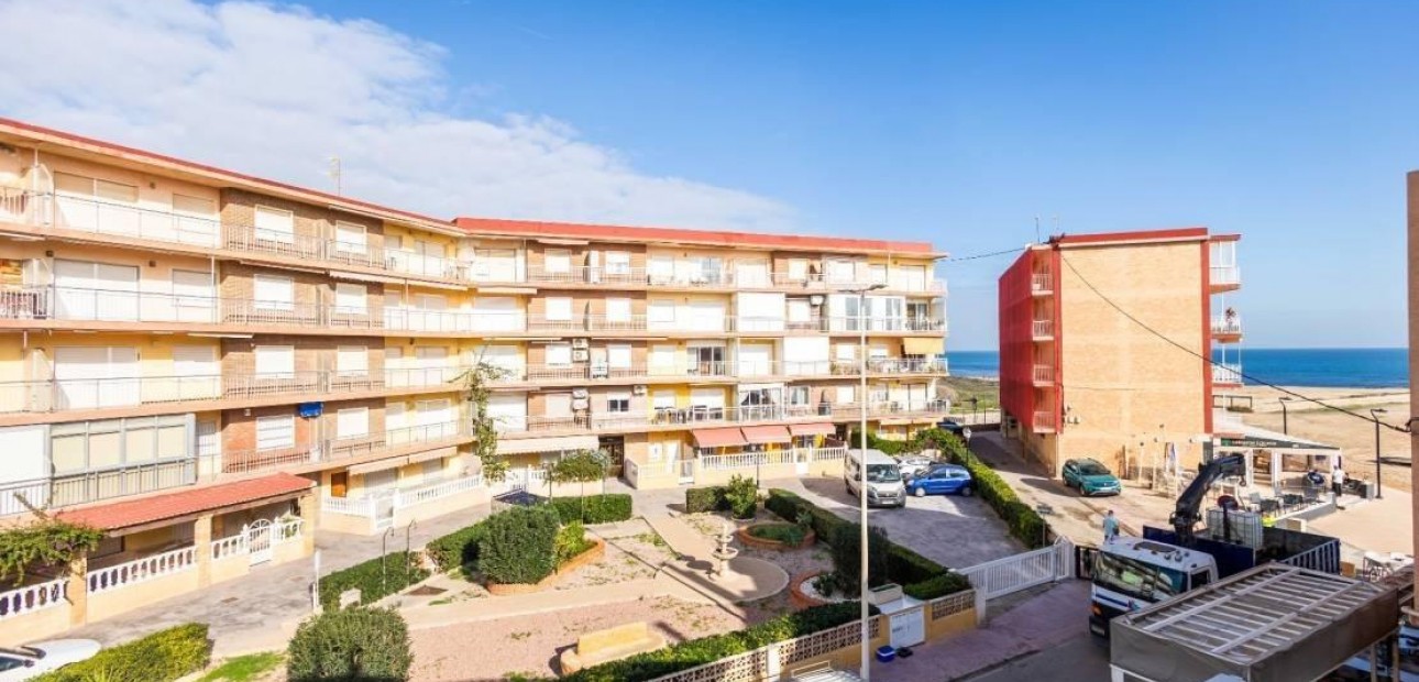 Sale - Duplex -
Torrevieja - La Mata