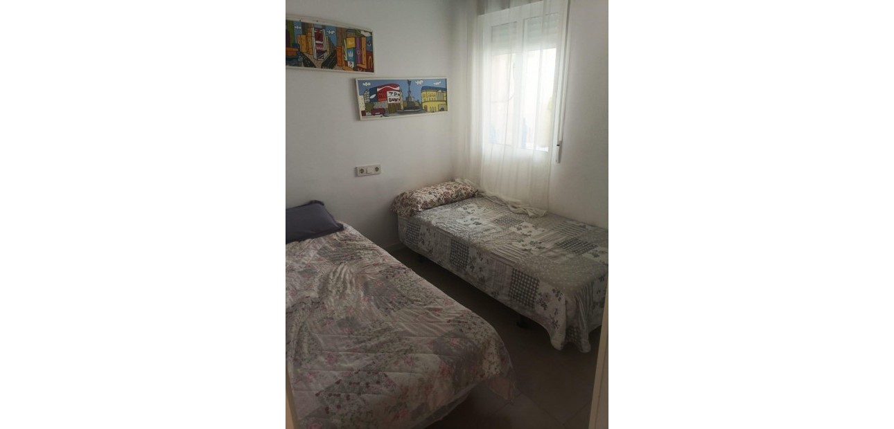 Herverkoop - Penthouse -
Torrevieja - Playa del cura