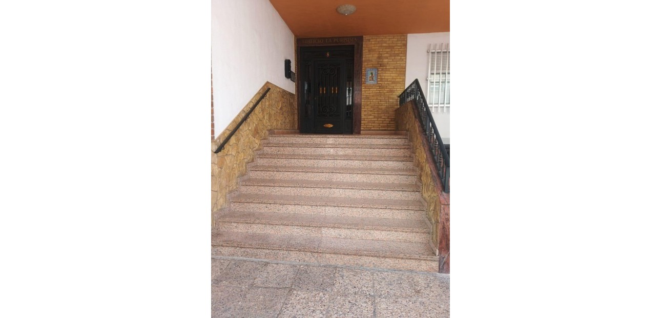 Herverkoop - Penthouse -
Torrevieja - Playa del cura