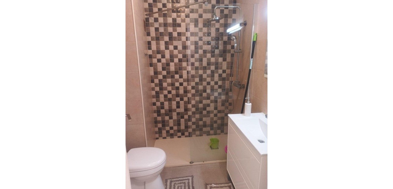 Herverkoop - Penthouse -
Torrevieja - Playa del cura