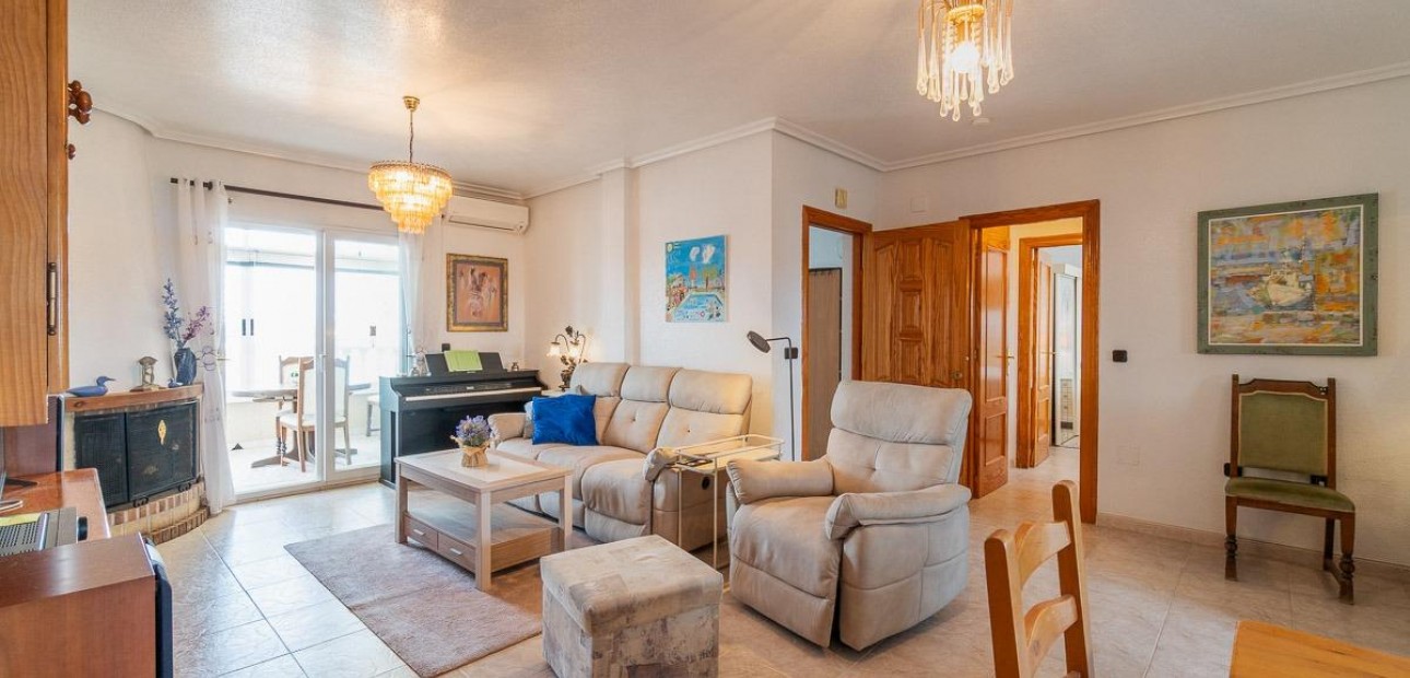 Herverkoop - Penthouse -
Orihuela Costa - Playa Flamenca