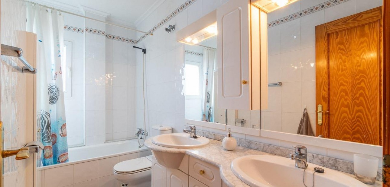 Herverkoop - Penthouse -
Orihuela Costa - Playa Flamenca