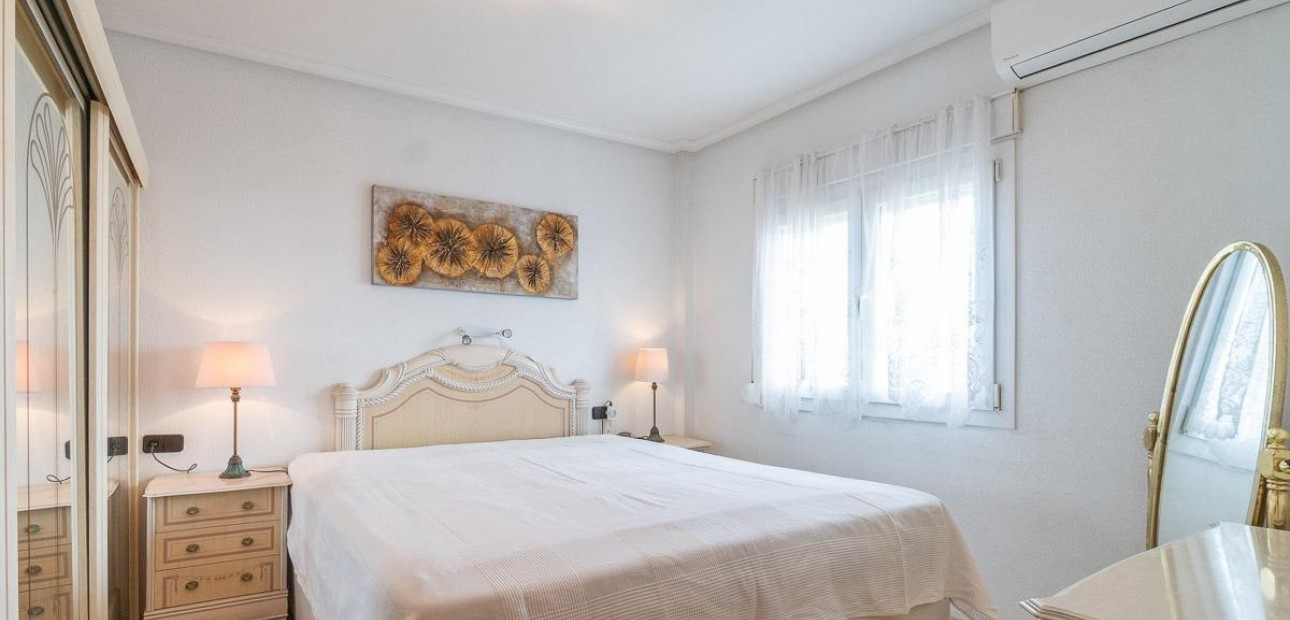 Herverkoop - Penthouse -
Orihuela Costa - Playa Flamenca