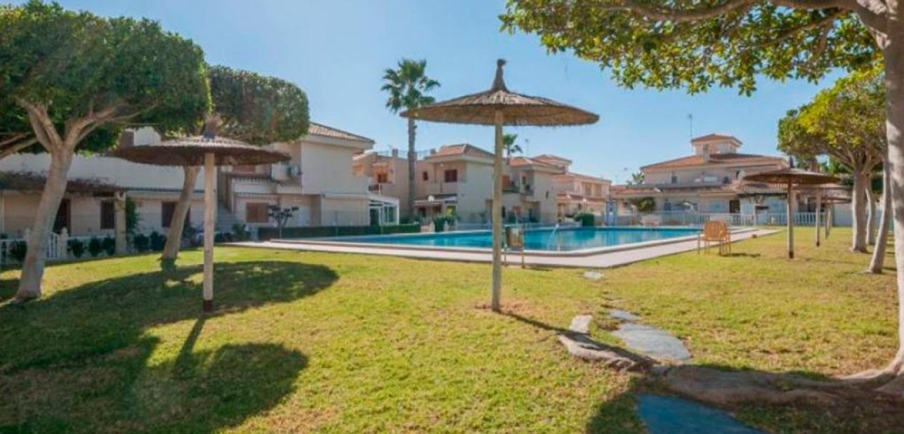 Herverkoop - Penthouse -
Orihuela Costa - Playa Flamenca