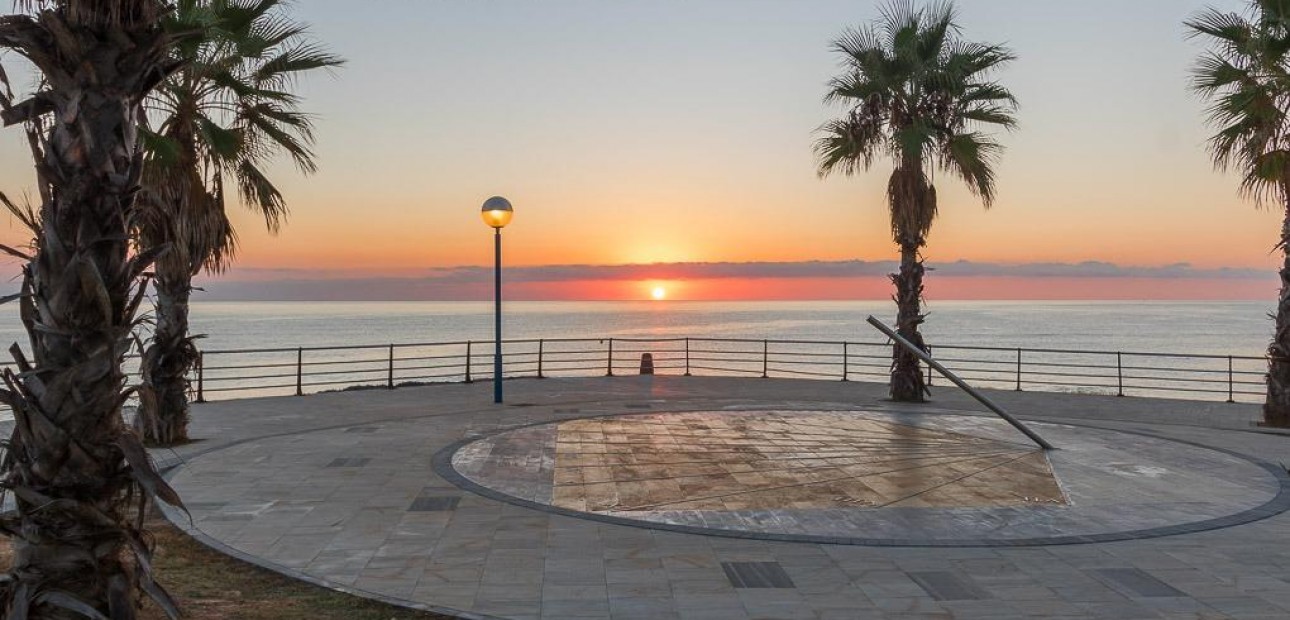 Herverkoop - Penthouse -
Orihuela Costa - Playa Flamenca