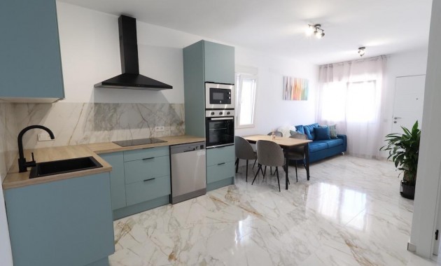 Venta - Terraced house -
Torrevieja - San luis