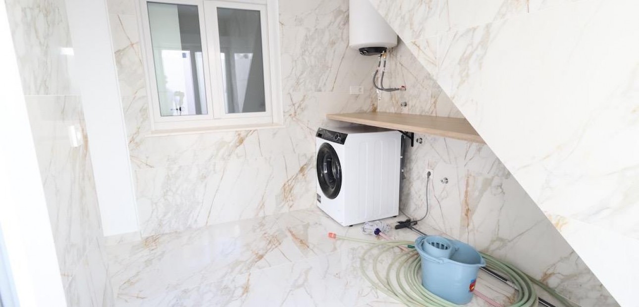 Venta - Terraced house -
Torrevieja - San luis