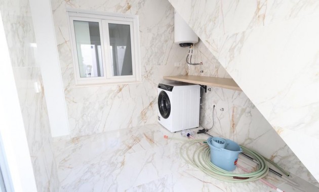 Venta - Terraced house -
Torrevieja - San luis