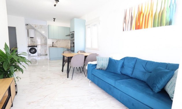 Venta - Terraced house -
Torrevieja - San luis