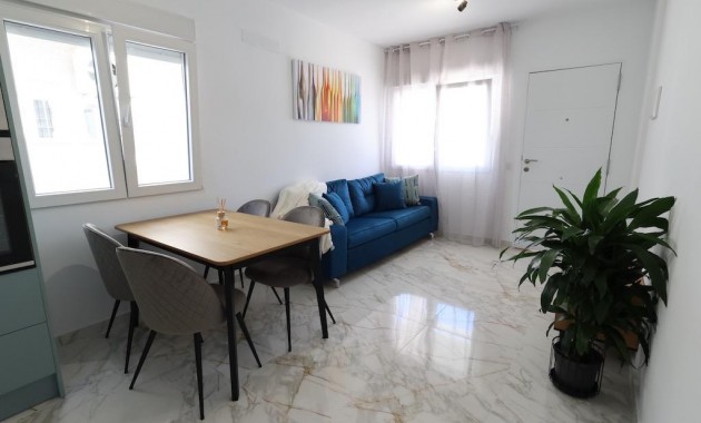 Venta - Terraced house -
Torrevieja - San luis