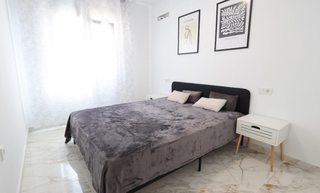 Venta - Terraced house -
Torrevieja - San luis
