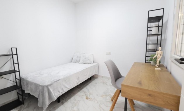 Venta - Terraced house -
Torrevieja - San luis