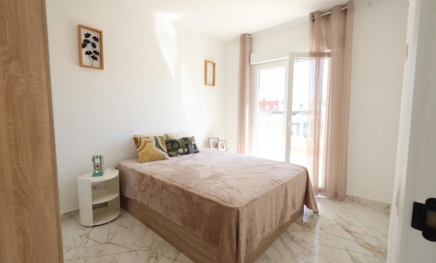 Venta - Terraced house -
Torrevieja - San luis