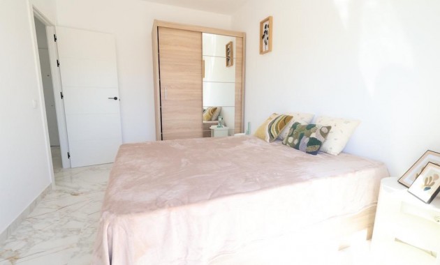 Venta - Terraced house -
Torrevieja - San luis