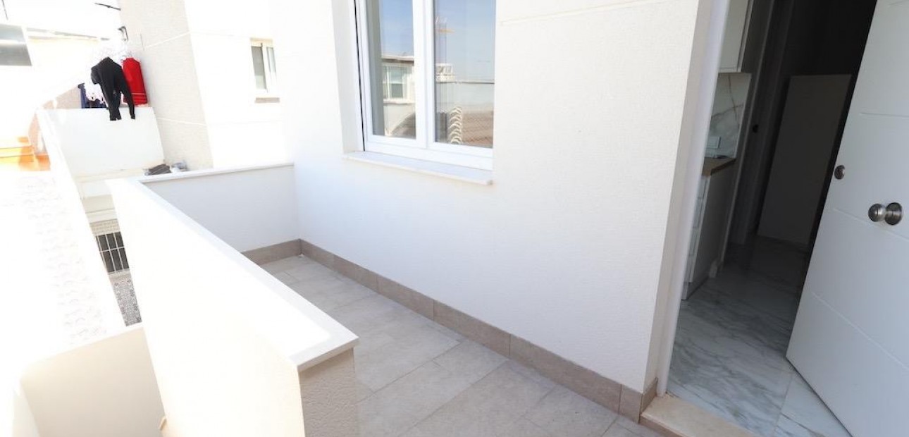 Venta - Terraced house -
Torrevieja - San luis