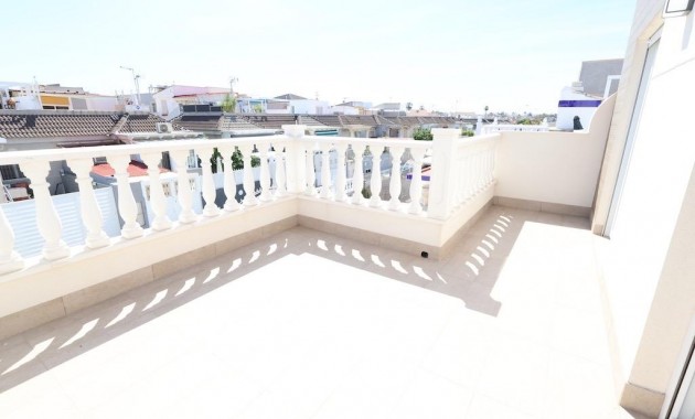 Venta - Terraced house -
Torrevieja - San luis