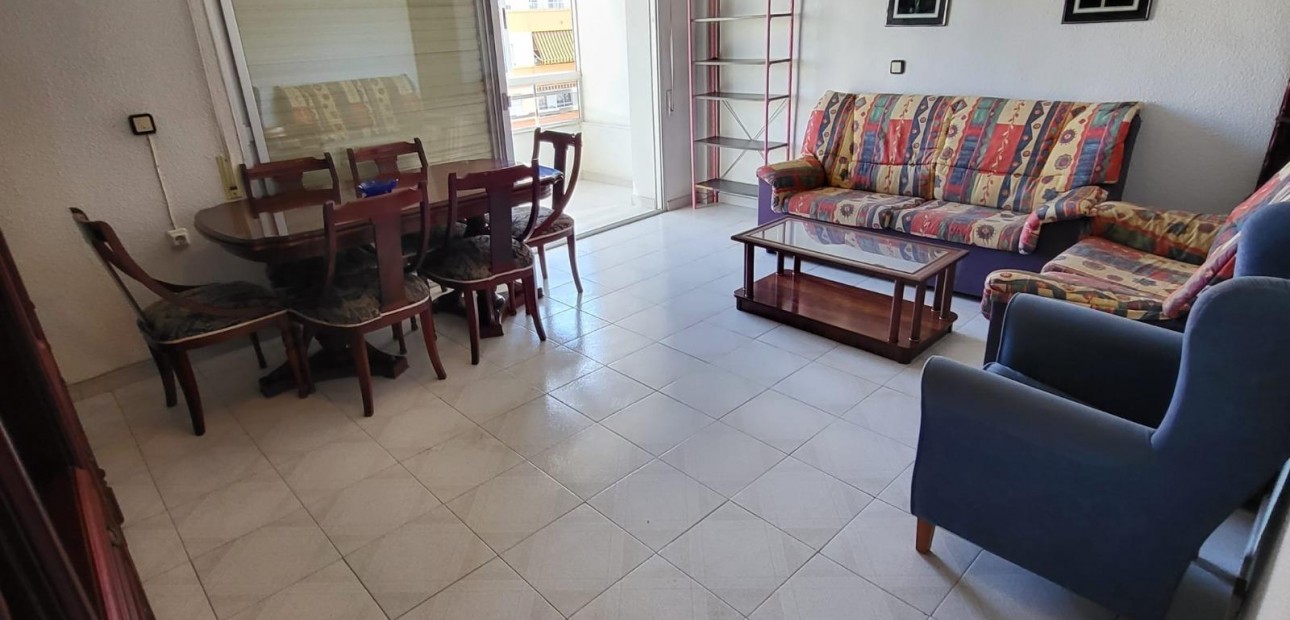 Sale - Apartment / flat -
Torrevieja - torrevieja