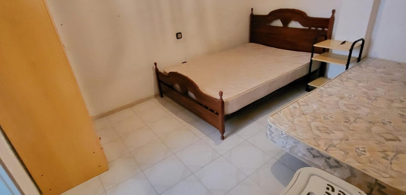 Sale - Apartment / flat -
Torrevieja - torrevieja