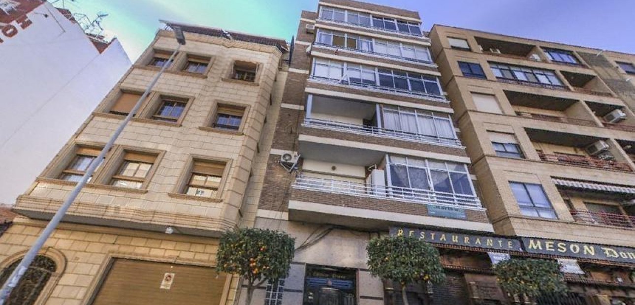 Sale - Apartment / flat -
Torrevieja - torrevieja