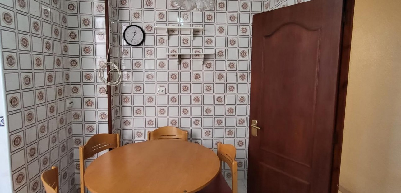 Sale - Apartment / flat -
Torrevieja - torrevieja