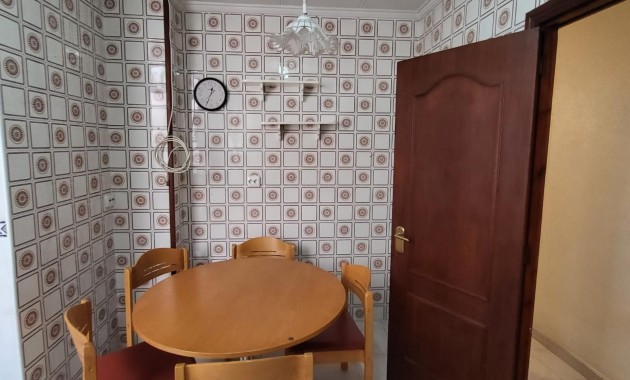 Sale - Apartment / flat -
Torrevieja - torrevieja