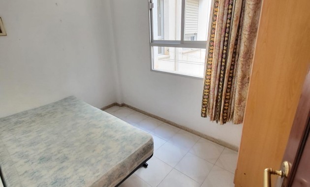 Sale - Apartment / flat -
Torrevieja - torrevieja