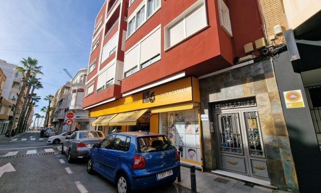 Venta - Apartamento / piso -
Torrevieja - Estacion de autobuses