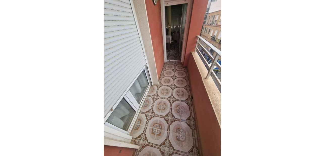 Venta - Apartamento / piso -
Torrevieja - Estacion de autobuses