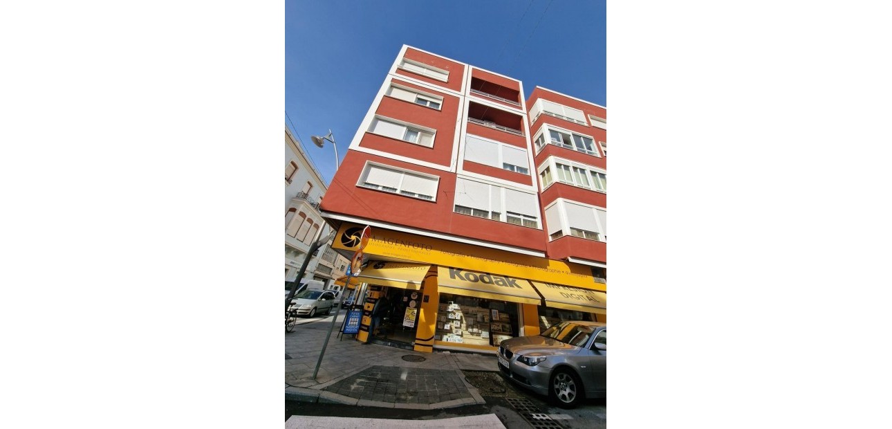 Venta - Apartamento / piso -
Torrevieja - Estacion de autobuses