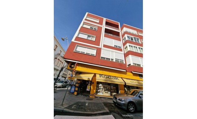 Venta - Apartamento / piso -
Torrevieja - Estacion de autobuses