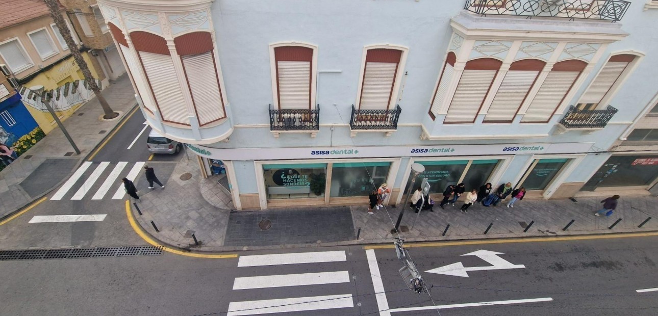 Venta - Apartamento / piso -
Torrevieja - Estacion de autobuses