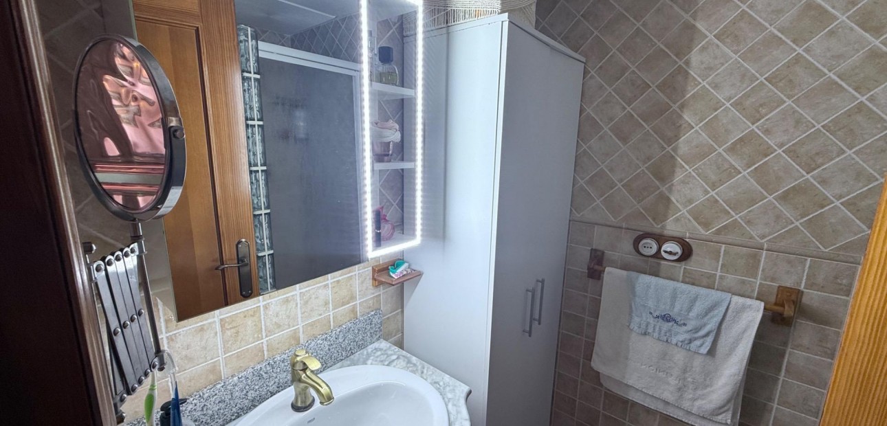 Herverkoop - Penthouse -
Torrevieja - Acequion