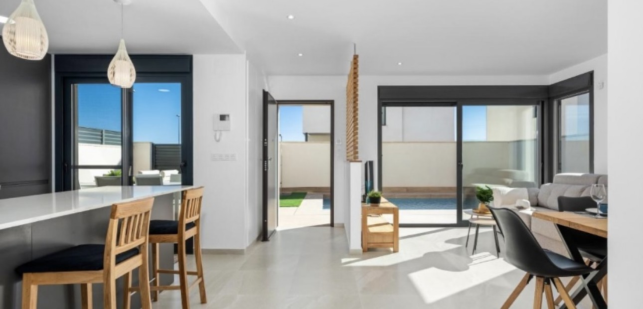 Venta - Villa -
San Miguel de Salinas