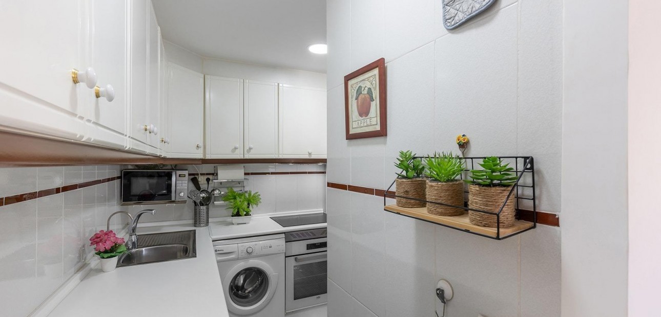 Venta - Apartamento / piso -
Torrevieja - La Mata