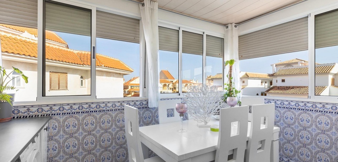 Venta - Apartamento / piso -
Torrevieja - La Mata