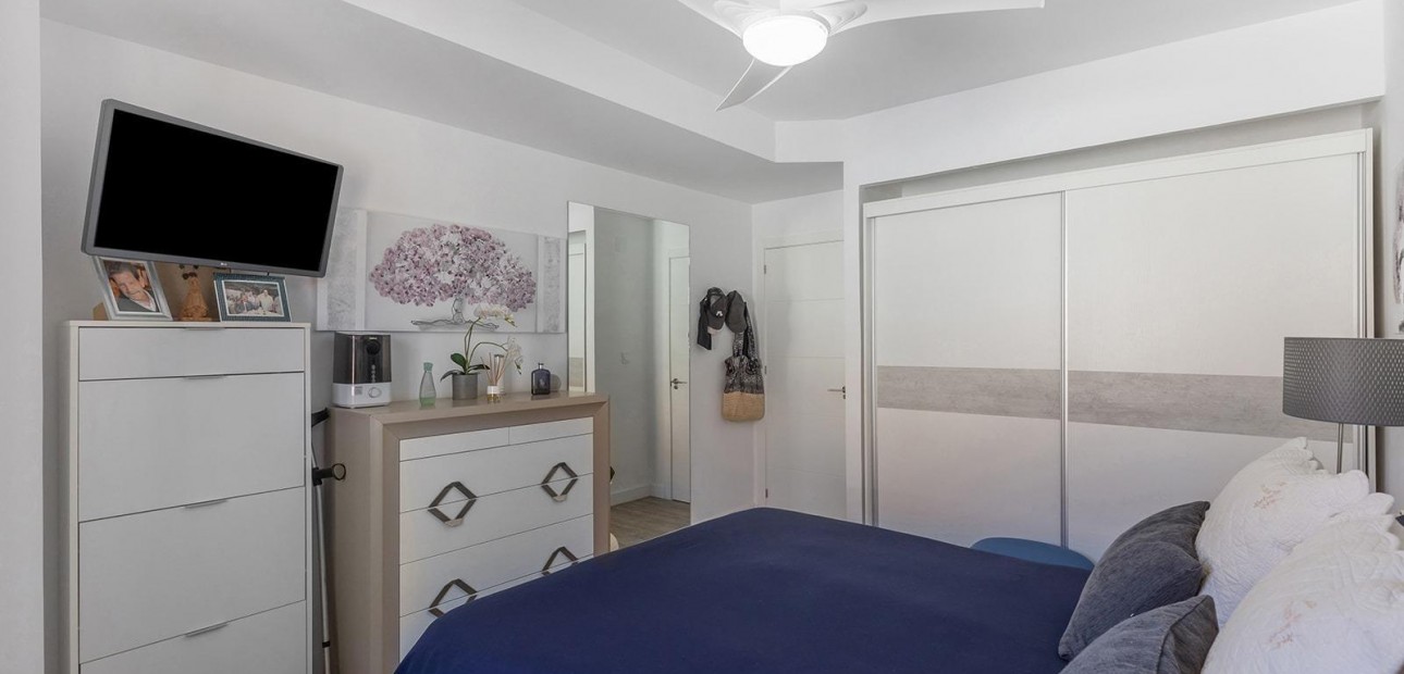 Venta - Apartamento / piso -
Torrevieja - La Mata