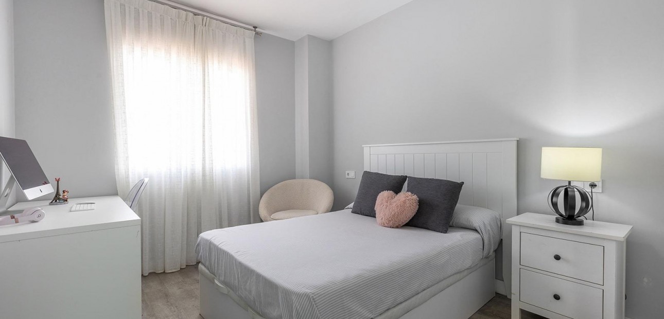 Venta - Apartamento / piso -
Torrevieja - La Mata